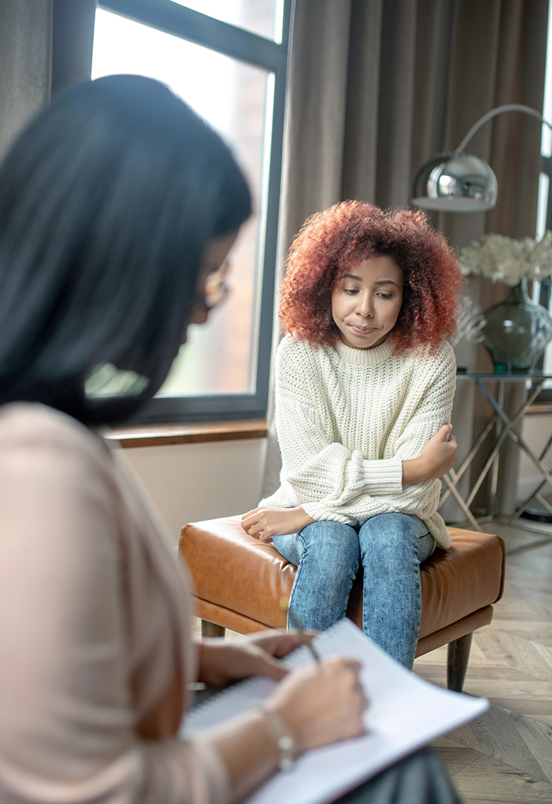 mujer-en-terapia-emocional